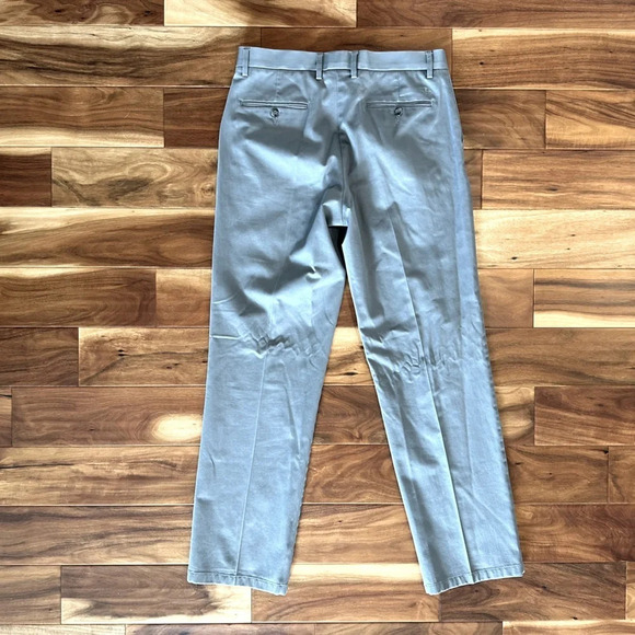 Dockers Classic Fit Signature Grey Khaki Lux Cotton Stretch Pants size 34x34 - Picture 5 of 6